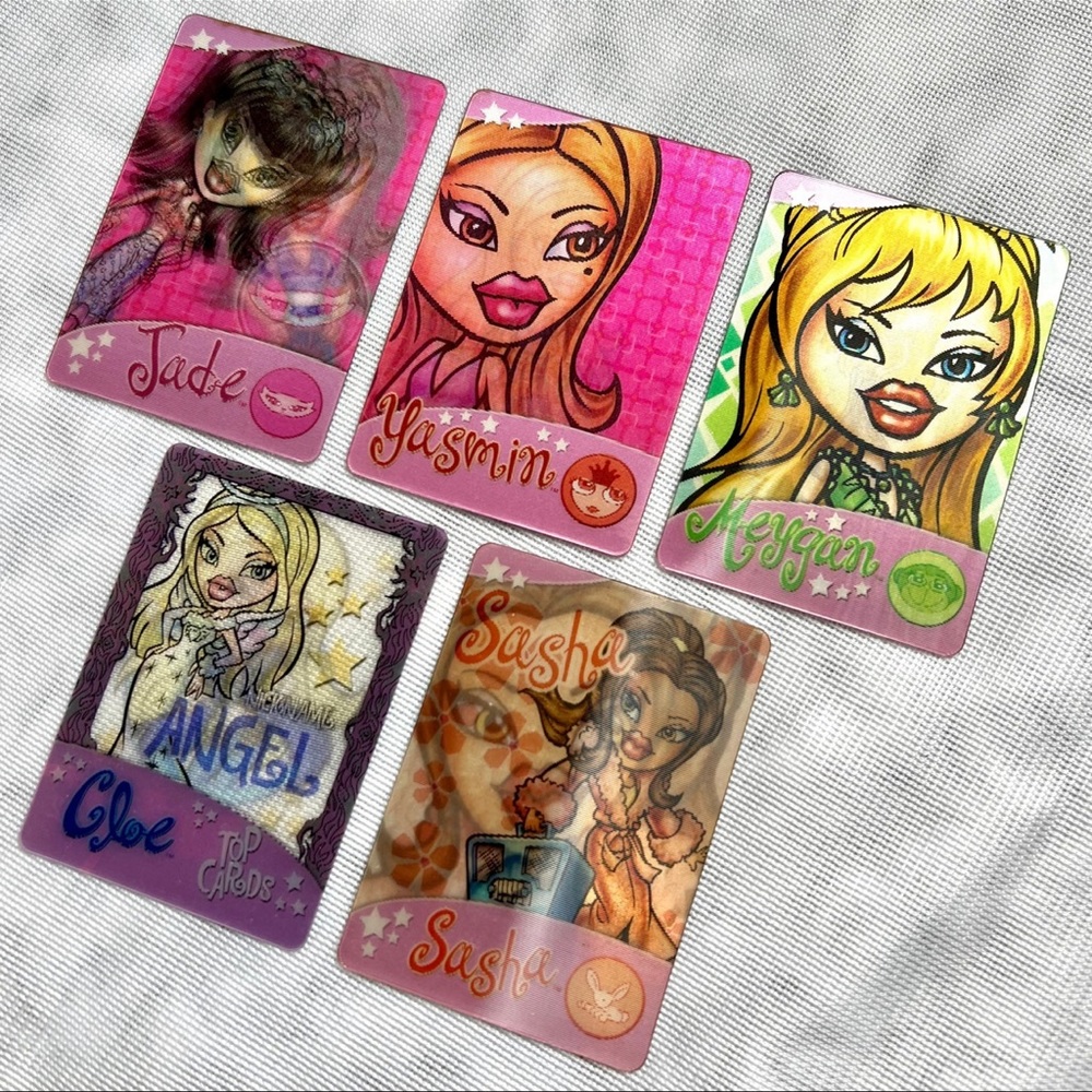 BRATZ Retro Hologram Trading/Collector’s Cards, Lot of 5